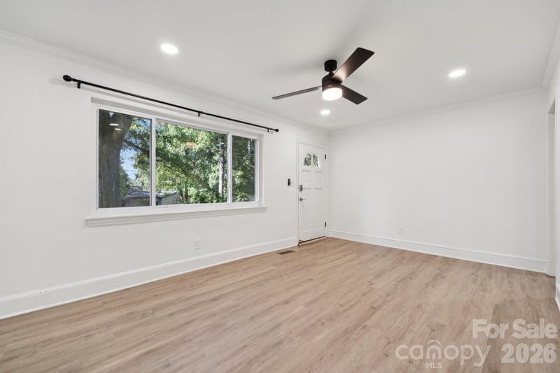 5423 Lantana Ave, Charlotte, NC 28212