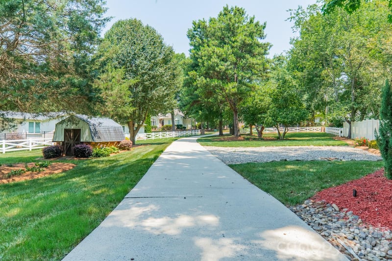 19533 Bustle Rd, Cornelius, NC 28037
