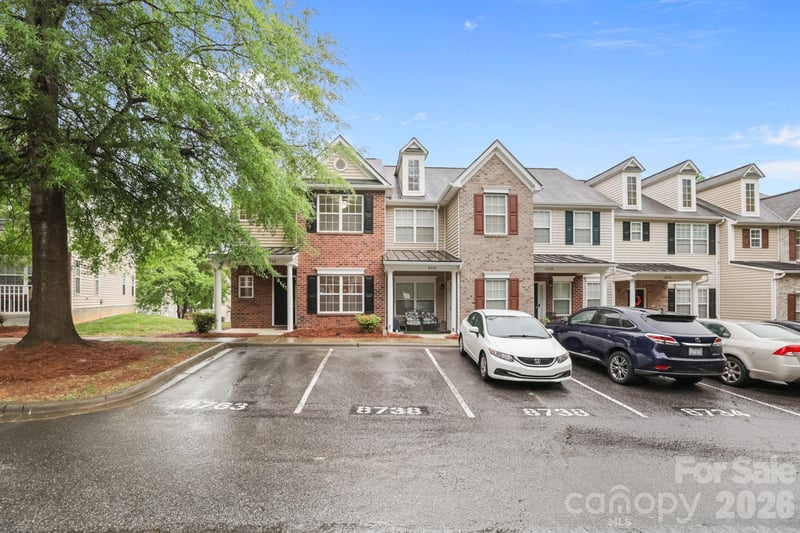 8738 Twined Creek Ln, Charlotte, NC 28227