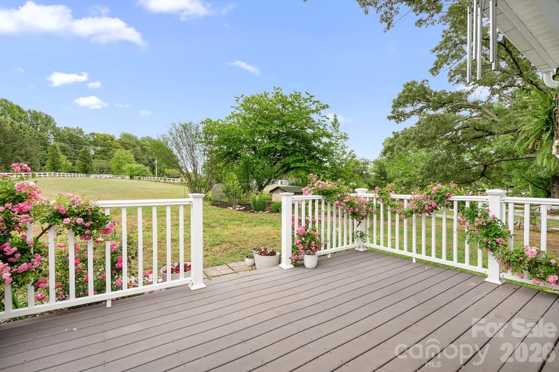 1823 Ingleside Farm Rd, Iron Station, NC 28080