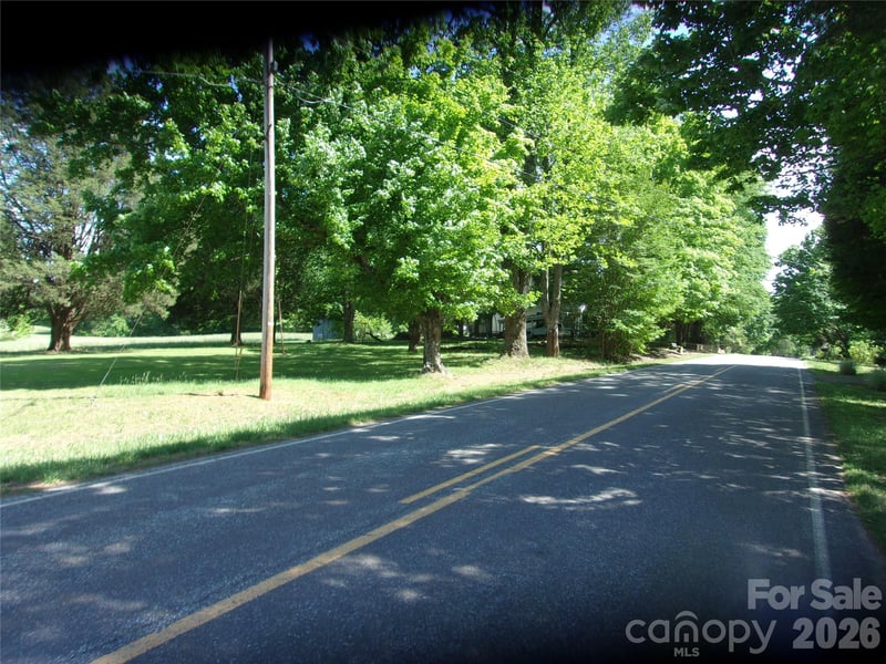 449 Longview Rd, Statesville, NC 28625