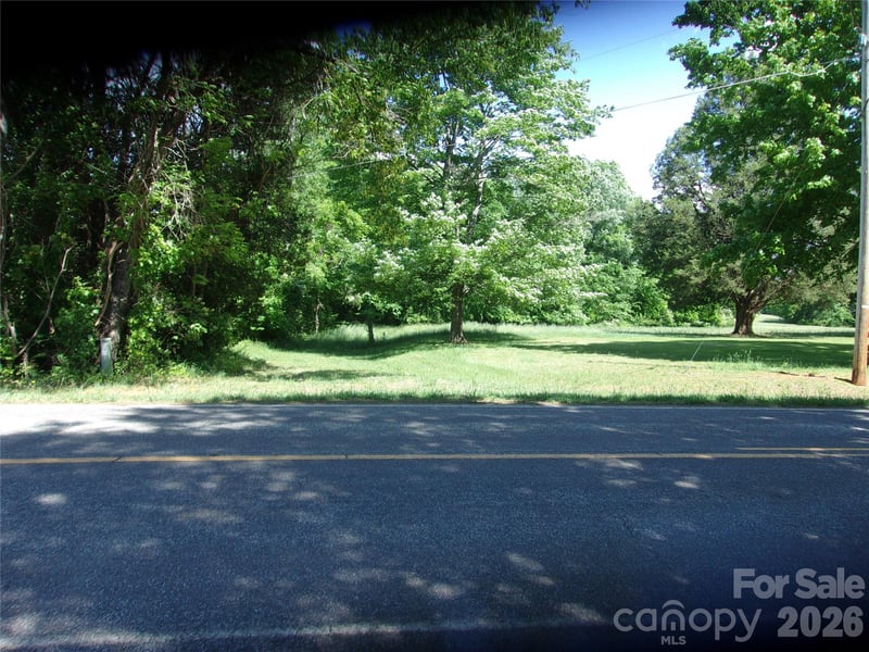 449 Longview Rd, Statesville, NC 28625