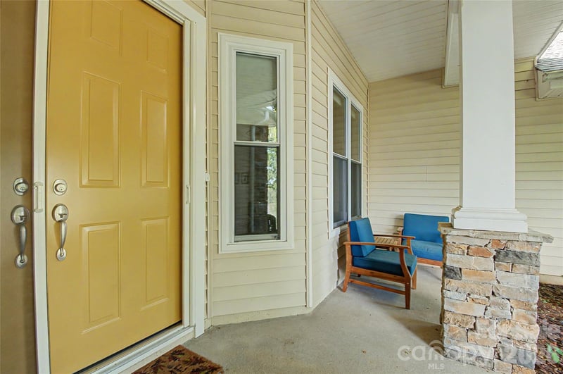 57 Talon Trail Ln, Etowah, NC 28729