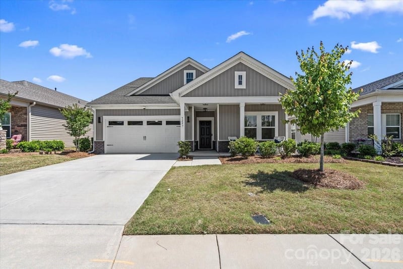 9287 Dunwich Dr, Gastonia, NC 28056
