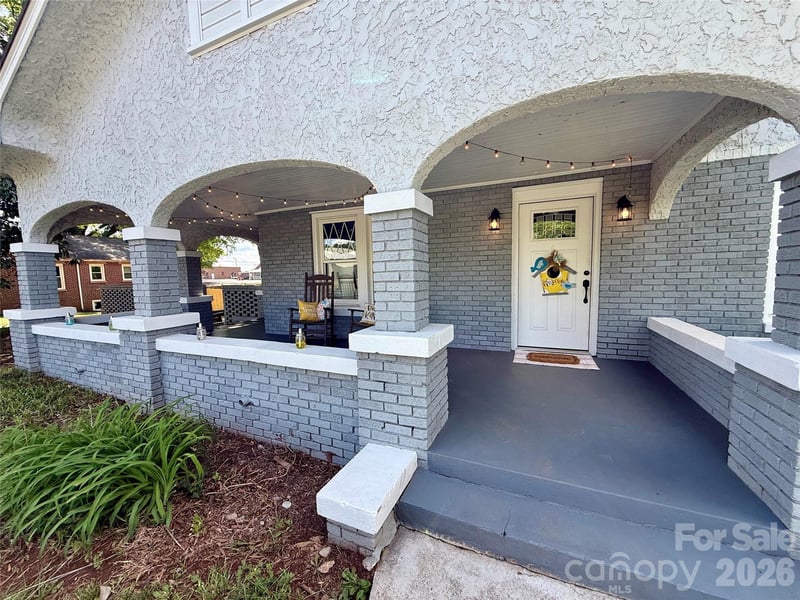 2709 Main Ave, Newton, NC 28658