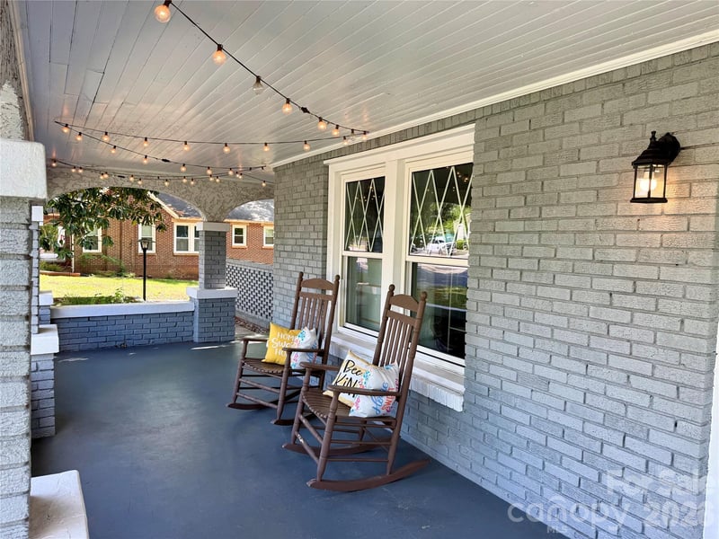 2709 Main Ave, Newton, NC 28658