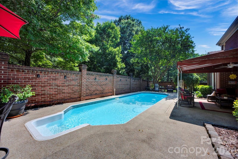 7014 Walton Heath Ln, Charlotte, NC 28277