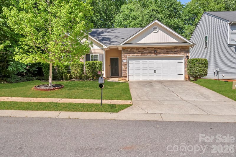 1314 Doby Springs Dr, Charlotte, NC 28262