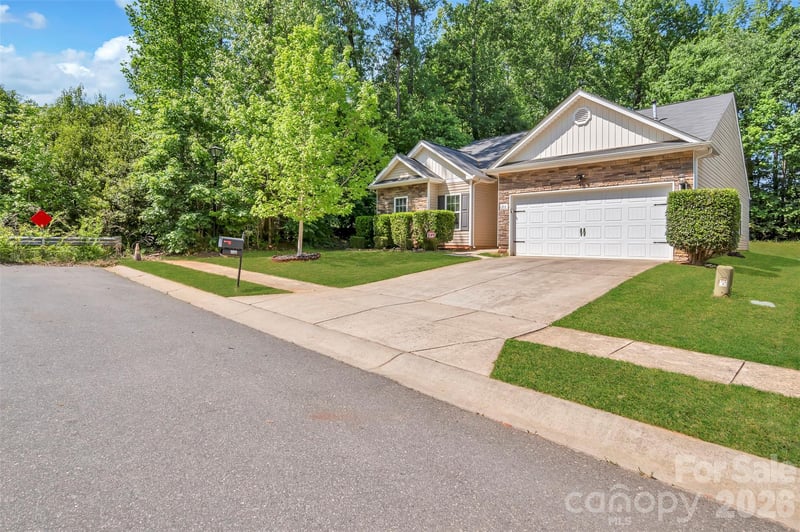 1314 Doby Springs Dr, Charlotte, NC 28262