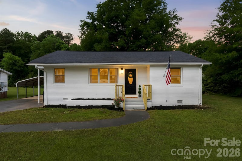 3811 Little Mountain Rd, Gastonia, NC 28056