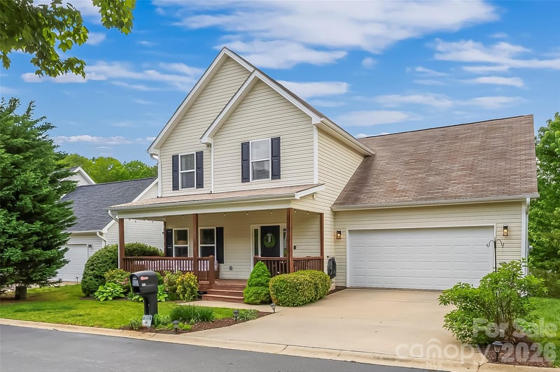 122 Fallen Spruce Dr, Asheville, NC 28806