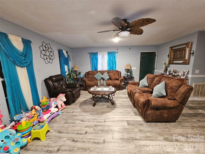 16318 Sc Hwy 102 Hw, Patrick, SC 29584