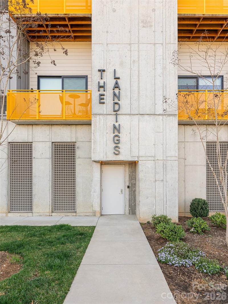 68 Craven St #304, Asheville, NC 28806