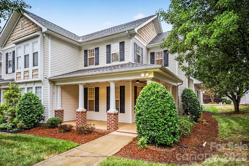 2065 Gable Way Ln, Matthews, NC 28104