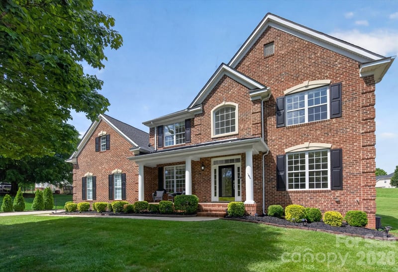 2003 Ptarmigan Ct, Waxhaw, NC 28173
