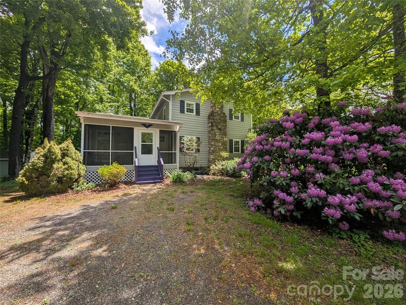 140 Elijah Hall Rd, Black Mountain, NC 28711