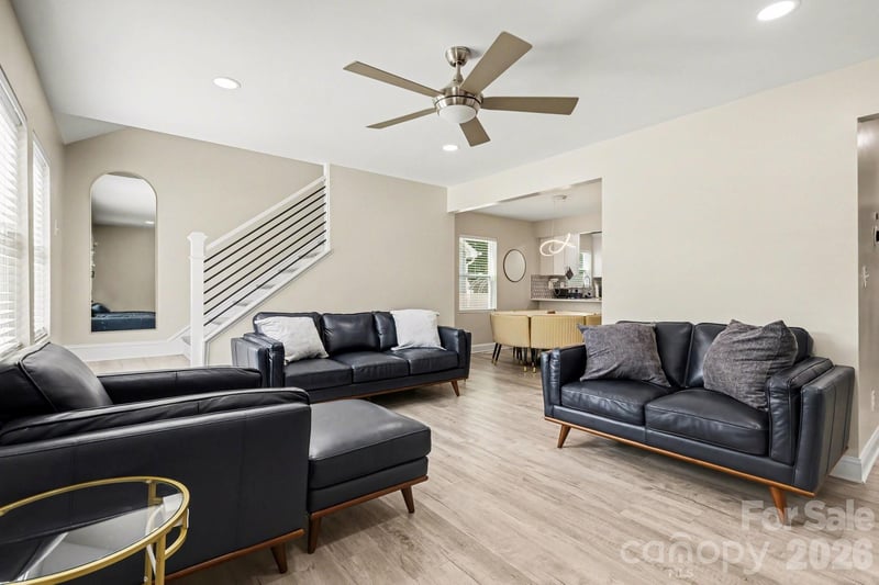 3816 Freedom Dr, Charlotte, NC 28208