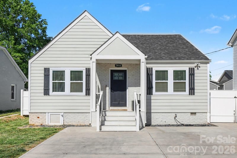 3816 Freedom Dr, Charlotte, NC 28208