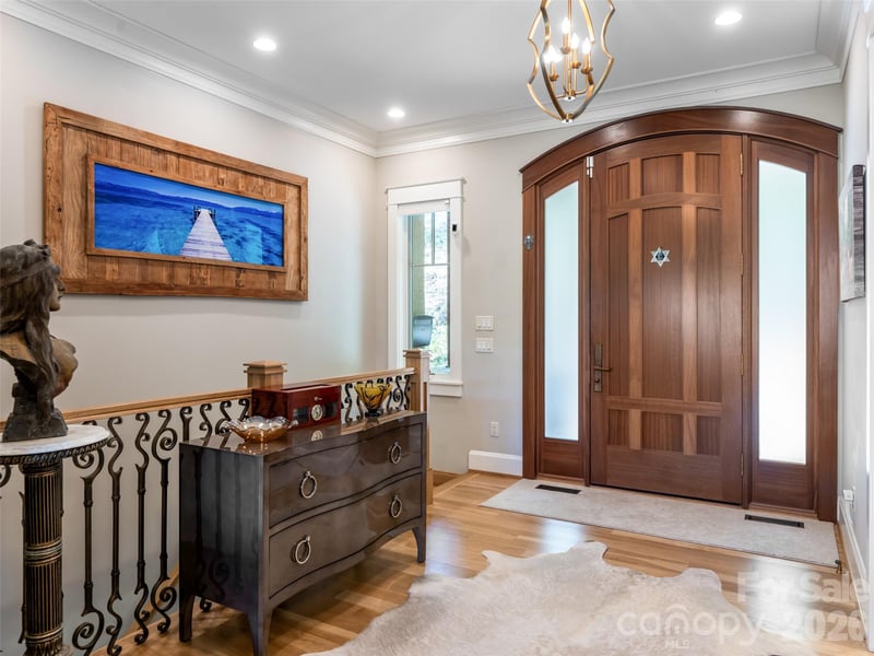 32 Timberwolf Ct, Asheville, NC 28804