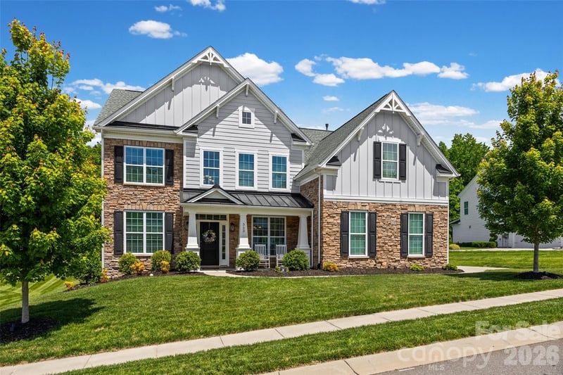 323 Forsythia Ln, Tega Cay, SC 29708