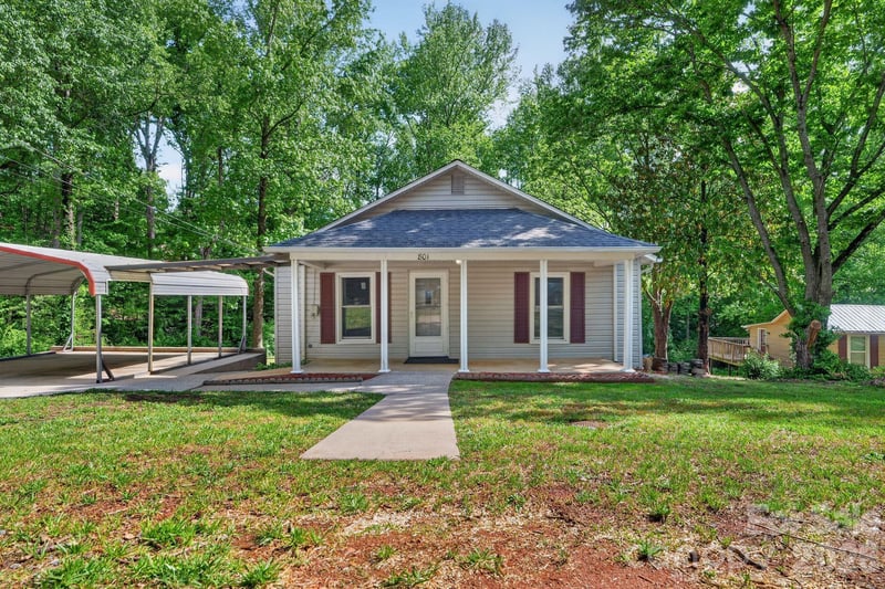 801 Woodlawn Ave, Valdese, NC 28690
