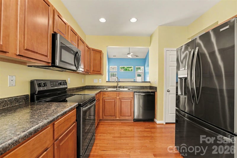 148 Cypress Landing Dr, Mooresville, NC 28117
