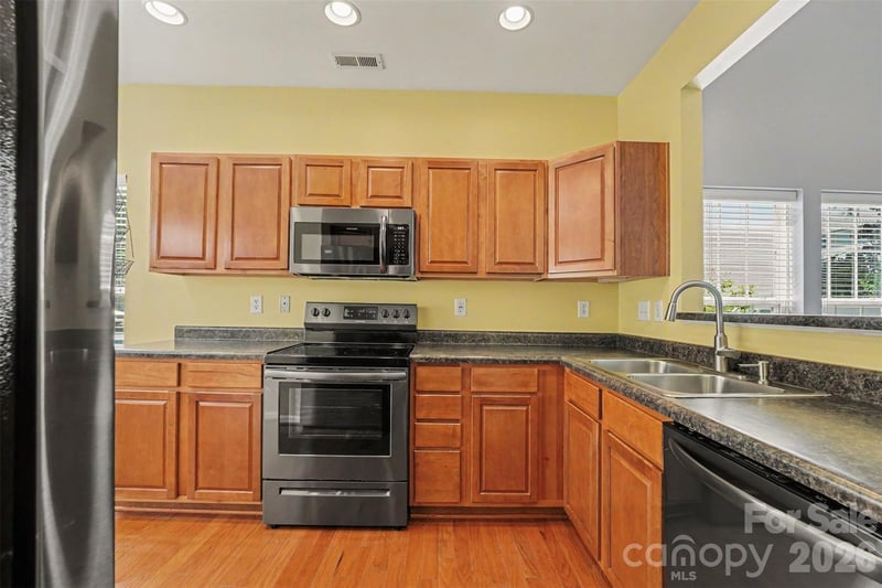 148 Cypress Landing Dr, Mooresville, NC 28117