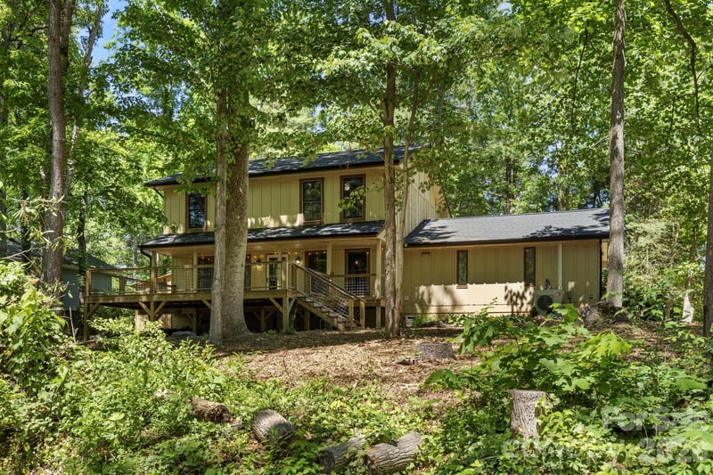 1 Eastway Ct, Fletcher, NC 28732