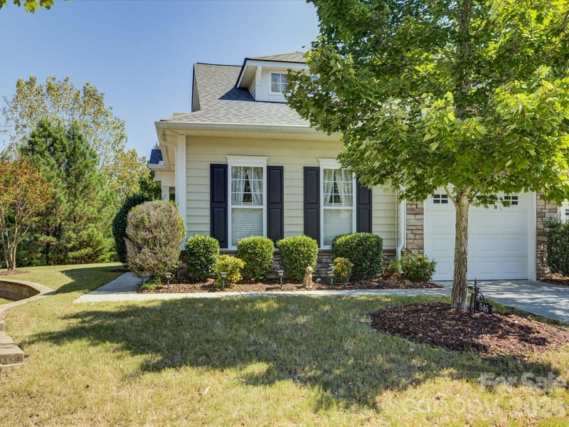 546 Pine Links Dr, Tega Cay, SC 29708