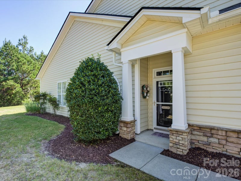 546 Pine Links Dr, Tega Cay, SC 29708