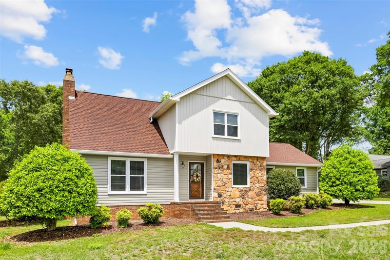 107 Friendfield Dr, Fort Mill, SC 29715