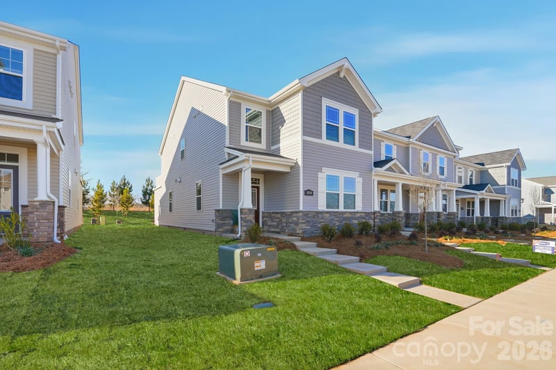 3800 Cheyney Park Dr, Charlotte, NC 28269