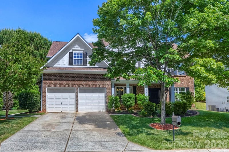 108 Runningdeer Dr, Mooresville, NC 28117