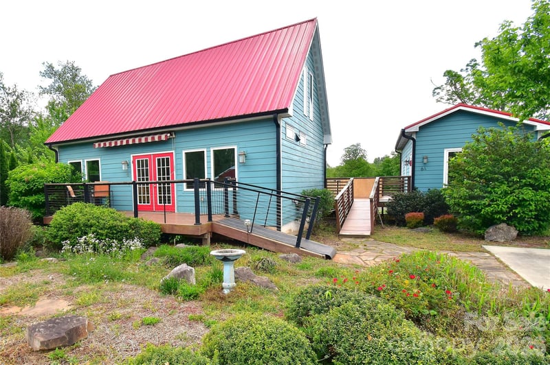 6 Belvedere Rd, Asheville, NC 28803