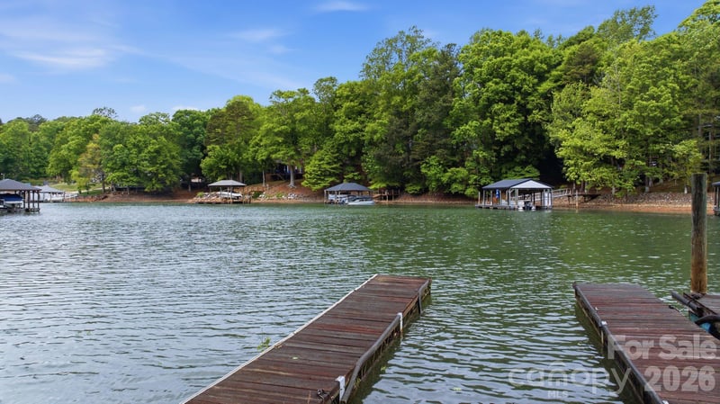 142 Seekirk Dr, Troutman, NC 28166