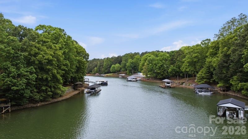 142 Seekirk Dr, Troutman, NC 28166