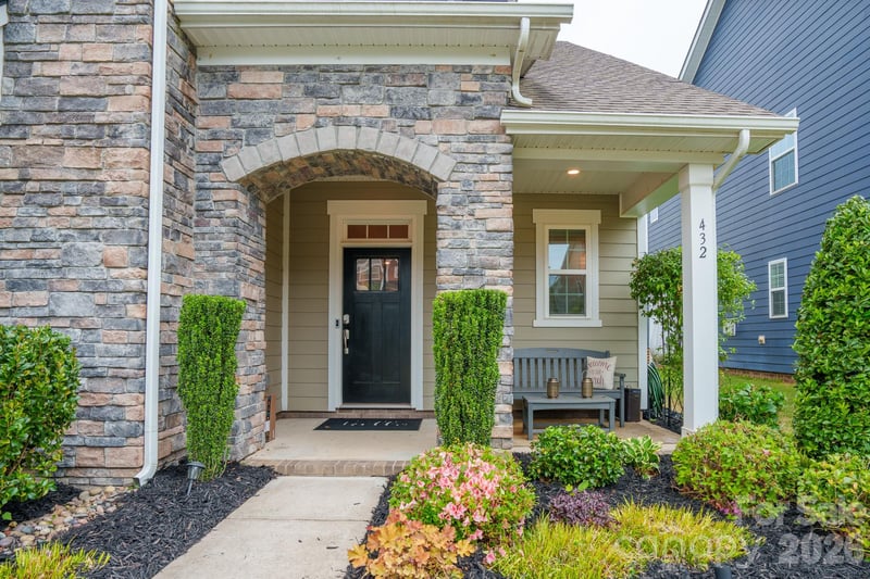 432 Hudson Pl, Davidson, NC 28036