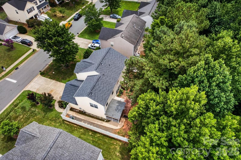 9833 Aventide Ln, Charlotte, NC 28215