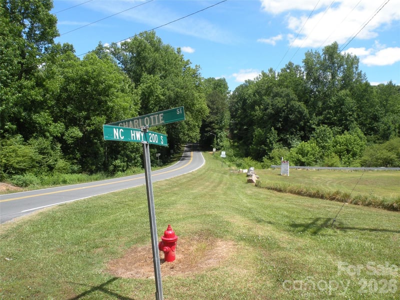 101 Charlotte St, Stanfield, NC 28163