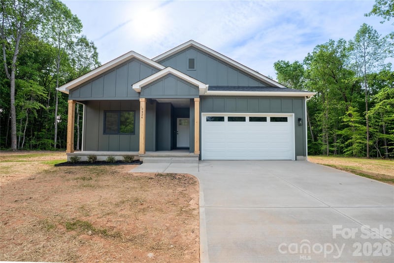 2426 Puetts Chapel Rd, Bessemer City, NC 28016