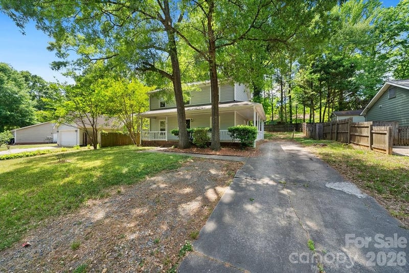 6719 Raeburn Ln, Charlotte, NC 28227