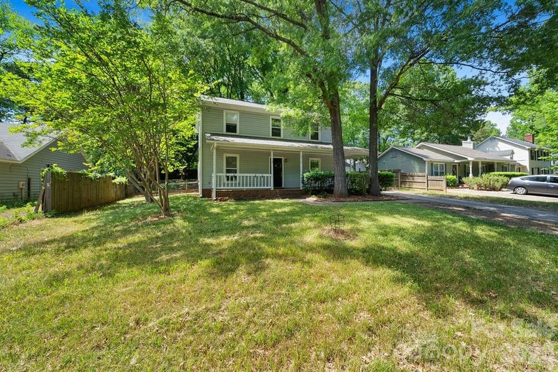 6719 Raeburn Ln, Charlotte, NC 28227