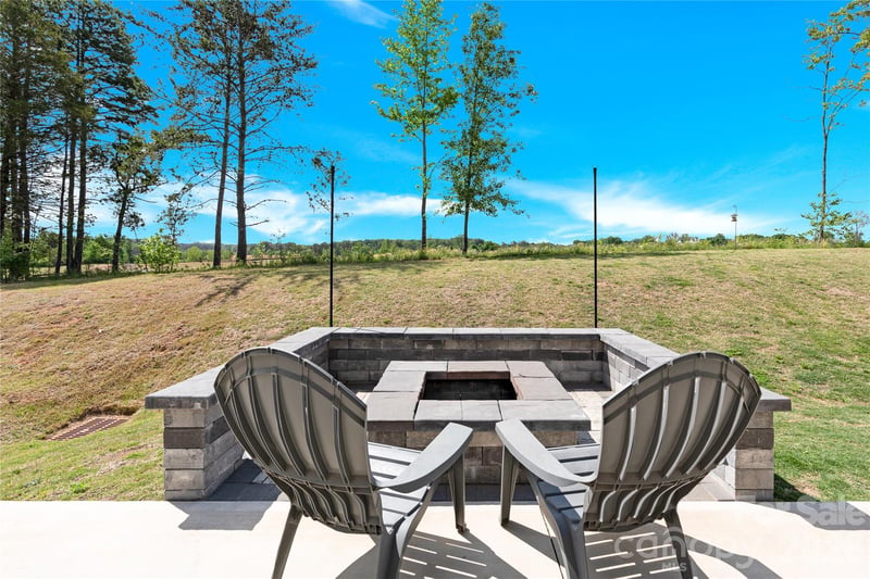 154 Old Home Rd, Statesville, NC 28677