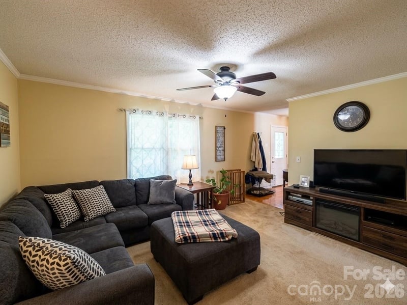 103 New Orleans Blvd, Morganton, NC 28655
