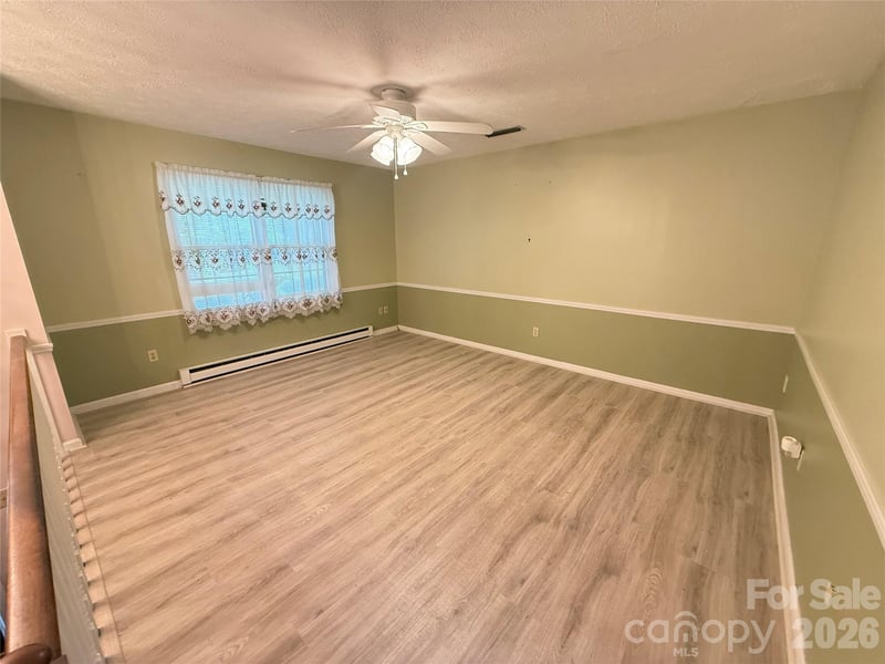 2848 Wendell St, Lenoir, NC 28645