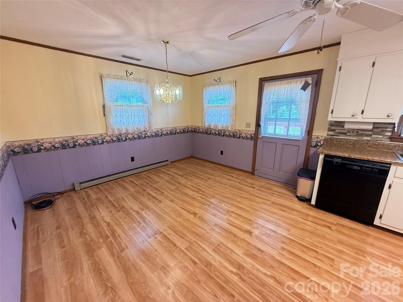 2848 Wendell St, Lenoir, NC 28645