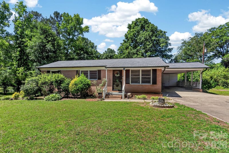 2644 Quiet Acres Rd, Lancaster, SC 29720