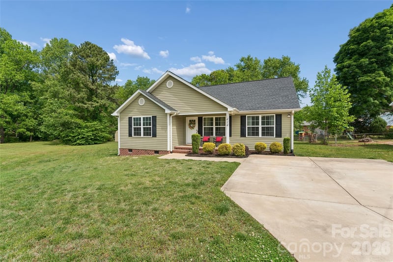 414 Cove Ln, China Grove, NC 28023