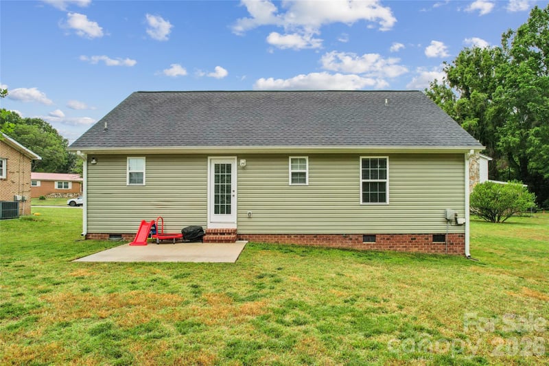 414 Cove Ln, China Grove, NC 28023