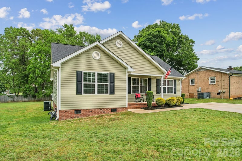 414 Cove Ln, China Grove, NC 28023